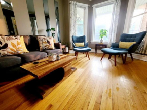 Hermosa House ECO-HOME - Cozy 3BR, Free Parking, Solar Powered, by Logan Square with Backyard, Firepit, Garden